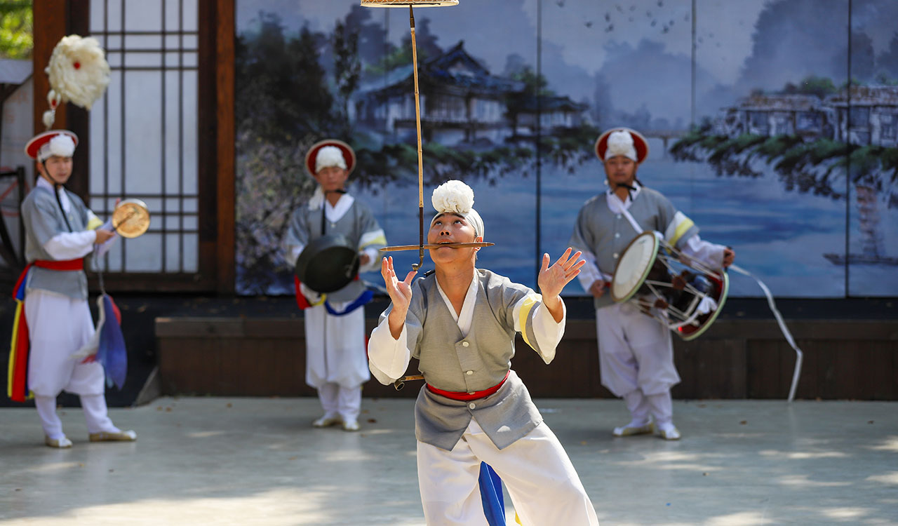 한국민속촌 삼도판굿 이미지