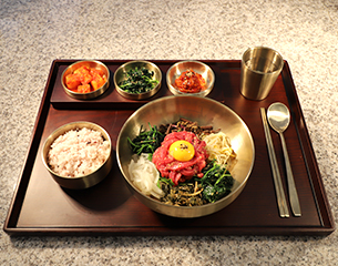 한국민속촌 장터(인사동점) 육회비빔밥 이미지